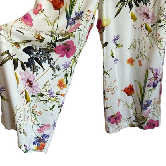 Sonnet James Floral Jumpsuit Size Medium - Picture 10 of 16
